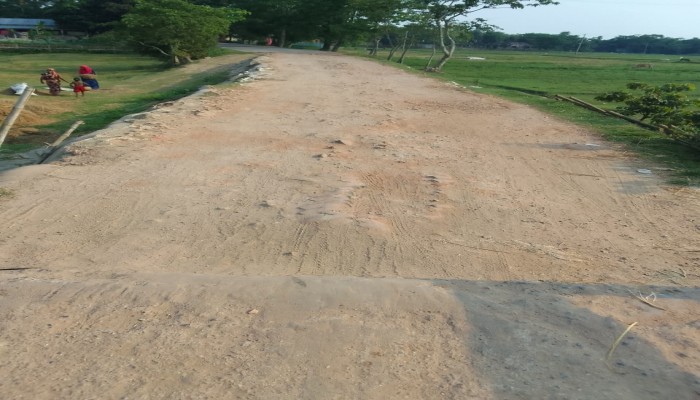 জামালগঞ্জ-জয়নগর সড়ক এক যুগেও সংস্কার হয়নি : দুর্ভোগে লাখো মানুষ জামালগঞ্জ-জয়নগর সড়ক এক যুগেও সংস্কার হয়নি : দুর্ভোগে লাখো মানুষ