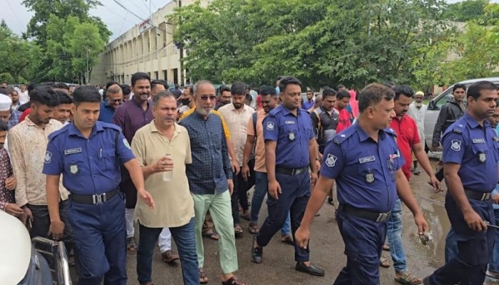 জামিন মিলেনি, ৬ আওয়ামী লীগ নেতা কারাগারে জামিন মিলেনি, ৬ আওয়ামী লীগ নেতা কারাগারে
