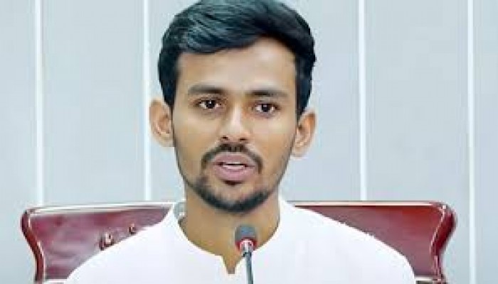 নগরভবনে উপদেষ্টা আসিফকে অবাঞ্ছিত ঘোষণা নগরভবনে উপদেষ্টা আসিফকে অবাঞ্ছিত ঘোষণা