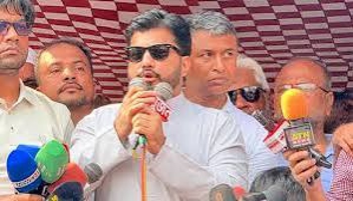 তিন উপদেষ্টার পদত্যাগ বা মুচলেকা চাইলেন ইশরাক তিন উপদেষ্টার পদত্যাগ বা মুচলেকা চাইলেন ইশরাক