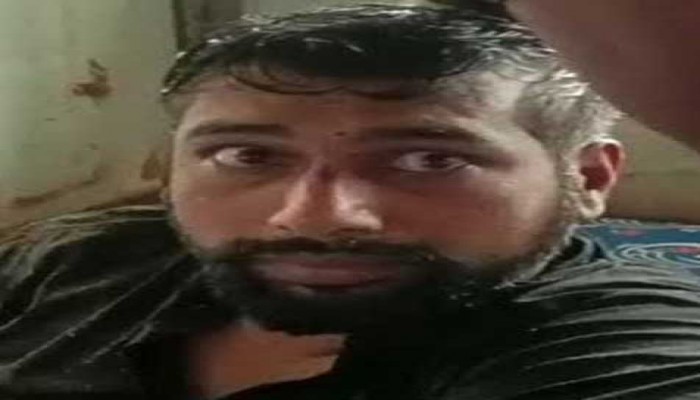 সাবেক প্রেমিকাকে এলোপাতাড়ি ছুরিকাঘাতের পর আত্মহত্যার চেষ্টা ছাত্রলীগ নেতার সাবেক প্রেমিকাকে এলোপাতাড়ি ছুরিকাঘাতের পর আত্মহত্যার চেষ্টা ছাত্রলীগ নেতার