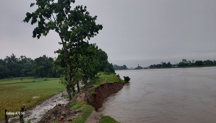 নদী ভাঙনের ঝুঁকিতে জামালগঞ্জ-সুনামগঞ্জ সড়ক নদী ভাঙনের ঝুঁকিতে জামালগঞ্জ-সুনামগঞ্জ সড়ক