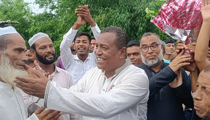 বিএনপি নেতা অ্যাড. নূরুল ইসলামের গণসংযোগ বিএনপি নেতা অ্যাড. নূরুল ইসলামের গণসংযোগ