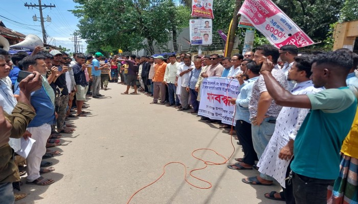 জামালগঞ্জ-সুনামগঞ্জ সড়ক সংস্কারের দাবিতে মানববন্ধন জামালগঞ্জ-সুনামগঞ্জ সড়ক সংস্কারের দাবিতে মানববন্ধন