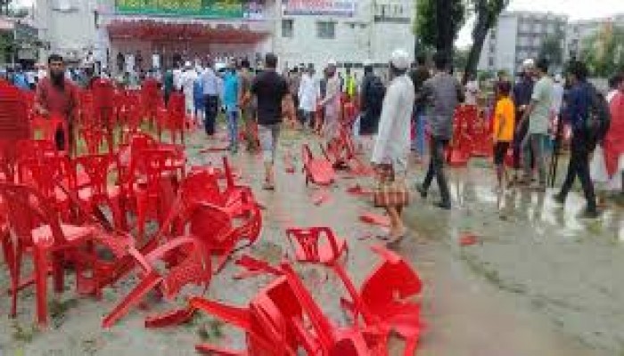 গোপালগঞ্জে এনসিপির সমাবেশে হামলা গোপালগঞ্জে এনসিপির সমাবেশে হামলা