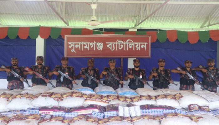 দেড় কোটি টাকার ভারতীয় পণ্য জব্দ দেড় কোটি টাকার ভারতীয় পণ্য জব্দ