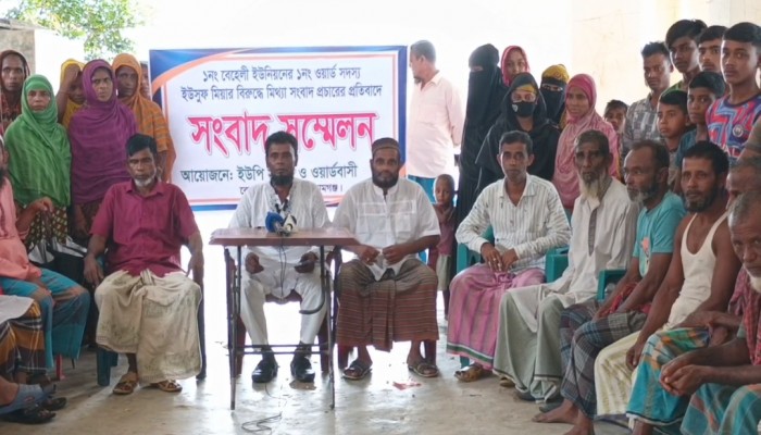 জামালগঞ্জে ইউপি সদস্যের সংবাদ সম্মেলন জামালগঞ্জে ইউপি সদস্যের সংবাদ সম্মেলন