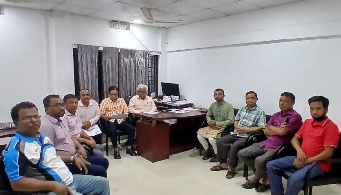সুনামকণ্ঠ সাহিত্য পরিষদের সাহিত্য আড্ডা অনুষ্ঠিত সুনামকণ্ঠ সাহিত্য পরিষদের সাহিত্য আড্ডা অনুষ্ঠিত
