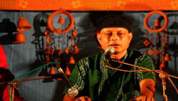 ড. মৃদুল চক্রবর্তীকে নিয়ে ফেলে আসা দিনের স্মৃতি ড. মৃদুল চক্রবর্তীকে নিয়ে ফেলে আসা দিনের স্মৃতি