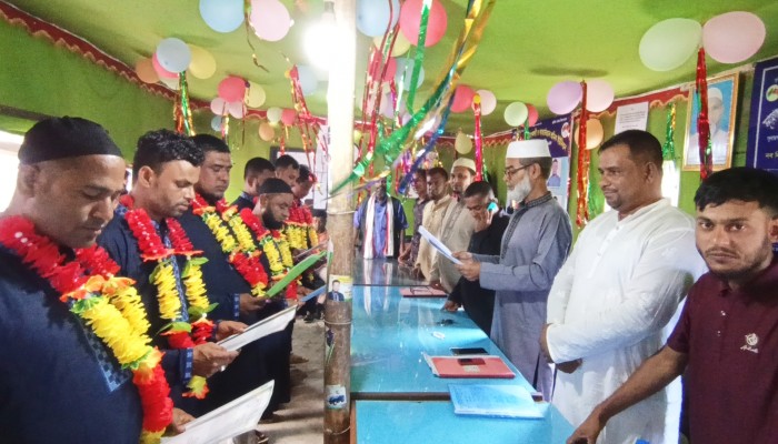 সদর উপজেলা আঞ্চলিক স্ট্যান্ড পরিচালনা কমিটির শপথগ্রহণ সদর উপজেলা আঞ্চলিক স্ট্যান্ড পরিচালনা কমিটির শপথগ্রহণ