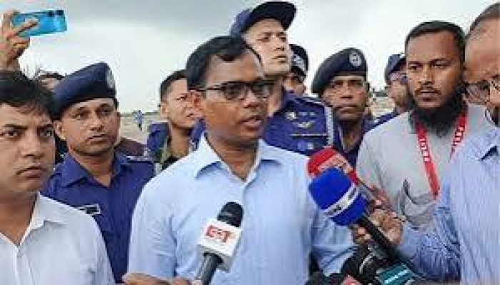একটি পাথর সরালে জীবন ঝালাপালা করে দেব : ডিসি সারওয়ার আলম একটি পাথর সরালে জীবন ঝালাপালা করে দেব : ডিসি সারওয়ার আলম