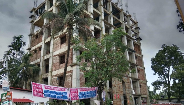 সুনামগঞ্জ মা ও শিশুকল্যাণ কেন্দ্র বরাদ্দের অভাবে বন্ধ নির্মাণকাজ সুনামগঞ্জ মা ও শিশুকল্যাণ কেন্দ্র বরাদ্দের অভাবে বন্ধ নির্মাণকাজ