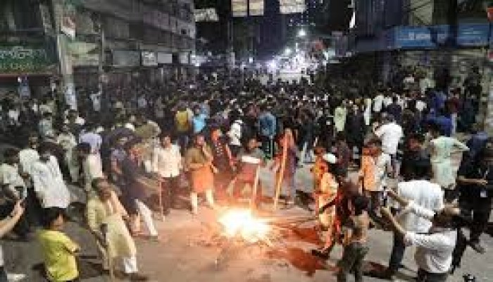 ঢাকায় জাতীয় পার্টি ও গণঅধিকার পরিষদের সংঘর্ষ ঢাকায় জাতীয় পার্টি ও গণঅধিকার পরিষদের সংঘর্ষ