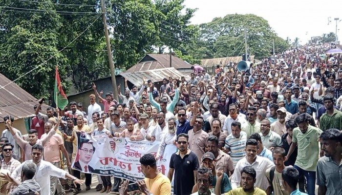 দিরাইয়ে বিএনপি’র শোভাযাত্রায় নেতাকর্মীদের ঢল দিরাইয়ে বিএনপি’র শোভাযাত্রায় নেতাকর্মীদের ঢল