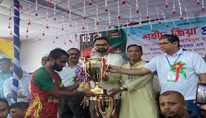 জগন্নাথপুরে শহীদ জিয়া প্রীতি ফুটবল ম্যাচ অনুষ্ঠিত জগন্নাথপুরে শহীদ জিয়া প্রীতি ফুটবল ম্যাচ অনুষ্ঠিত