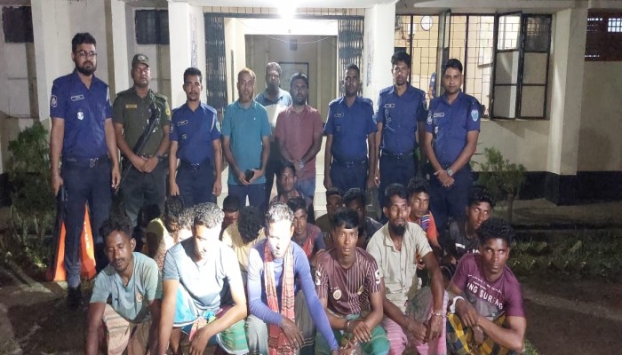 তাহিরপুরে অবৈধভাবে বালু উত্তোলনের দায়ে ১৬ জনের কারাদণ্ড তাহিরপুরে অবৈধভাবে বালু উত্তোলনের দায়ে ১৬ জনের কারাদণ্ড