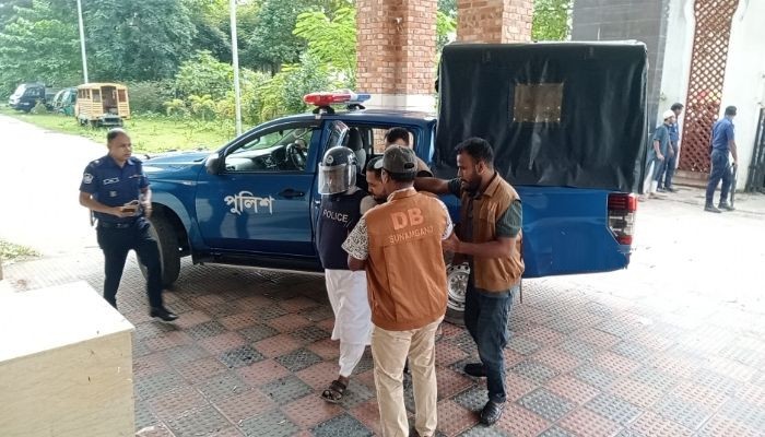 জমিয়তের অপরাংশের নেতা আব্দুল হাফিজ গ্রেফতার, সাত দিনের রিমান্ডের আবেদন জমিয়তের অপরাংশের নেতা আব্দুল হাফিজ গ্রেফতার, সাত দিনের রিমান্ডের আবেদন
