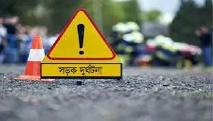 চলন্ত সিএনজি থেকে পড়ে তরুণী নিহত চলন্ত সিএনজি থেকে পড়ে তরুণী নিহত