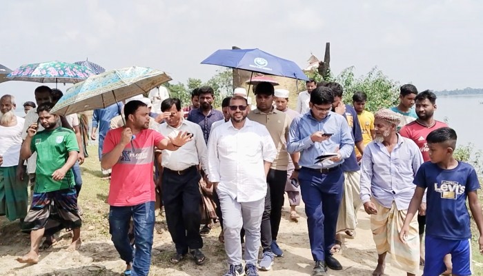রঙ্গারচর-লক্ষ্মীপুর সংযোগ সড়কের বেহাল অবস্থা : ভোগান্তিতে চার লাখ মানুষ রঙ্গারচর-লক্ষ্মীপুর সংযোগ সড়কের বেহাল অবস্থা : ভোগান্তিতে চার লাখ মানুষ