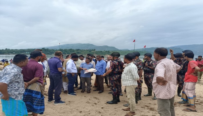তাহিরপুরে যাদুকাটা বালুমহাল ১ এর সীমানা নির্ধারণ তাহিরপুরে যাদুকাটা বালুমহাল ১ এর সীমানা নির্ধারণ