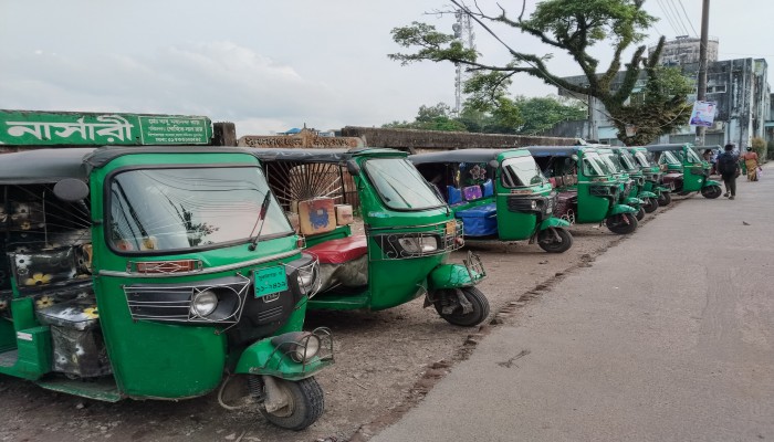 শহরে ব্যাঙের ছাতার মতো সিএনজি স্ট্যান্ড,অনুমোদন নেই একটিরও শহরে ব্যাঙের ছাতার মতো সিএনজি স্ট্যান্ড,অনুমোদন নেই একটিরও