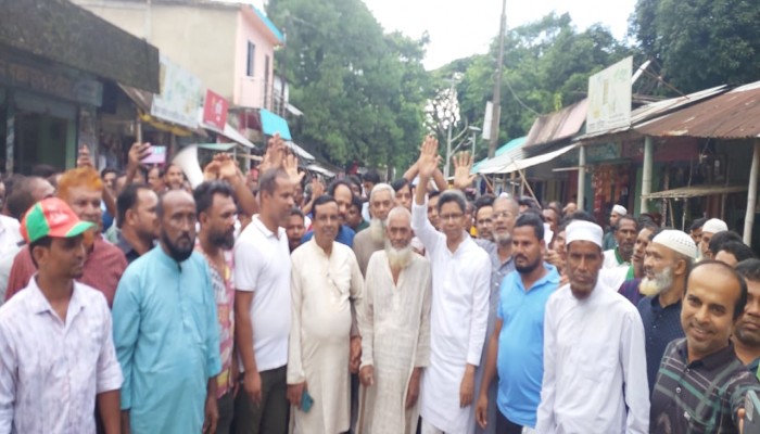 তারেক রহমানের ৩১ দফা বাস্তবায়নে মাঠে বিএনপি নেতা মাহবুবুর রহমান তারেক রহমানের ৩১ দফা বাস্তবায়নে মাঠে বিএনপি নেতা মাহবুবুর রহমান