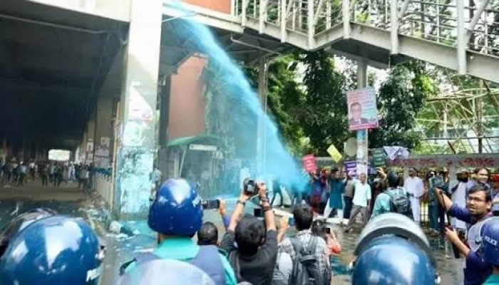 আজ থেকেই সব শিক্ষাপ্রতিষ্ঠানে কর্মবিরতি আজ থেকেই সব শিক্ষাপ্রতিষ্ঠানে কর্মবিরতি
