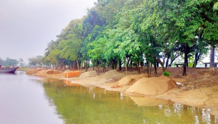 পান্ডারখাল বাঁধে প্রভাবশালীদের দখলদারিত্ব পান্ডারখাল বাঁধে প্রভাবশালীদের দখলদারিত্ব