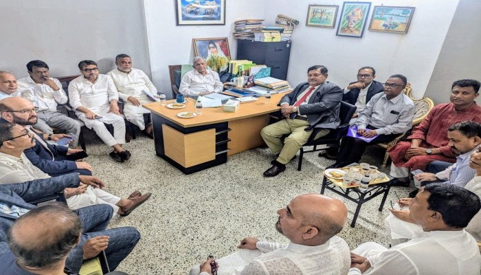 দল যাকে প্রার্থী দেবে, তার বিজয় নিশ্চিতে সবাইকে কাজ করার নির্দেশ দল যাকে প্রার্থী দেবে, তার বিজয় নিশ্চিতে সবাইকে কাজ করার নির্দেশ