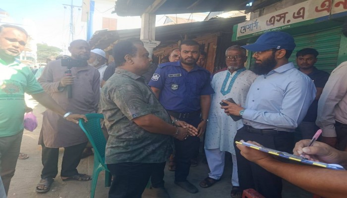 খাদ্যবান্ধব কর্মসূচির ডিলারকে এক বছরের কারাদন্ড, দোকান সিলগালা খাদ্যবান্ধব কর্মসূচির ডিলারকে এক বছরের কারাদন্ড, দোকান সিলগালা