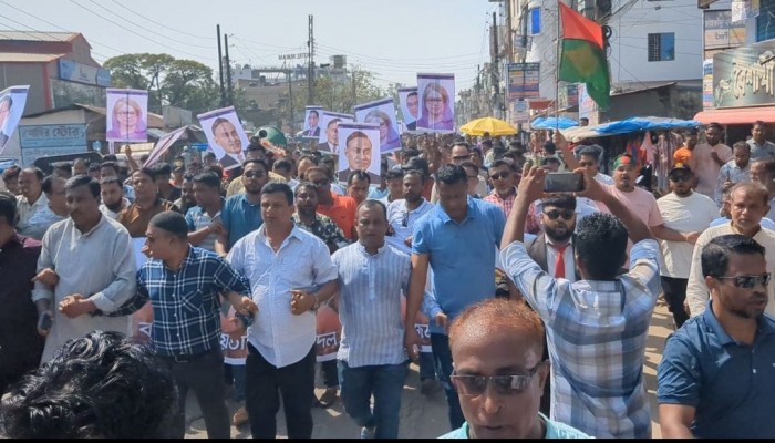 যুবদলের ৪৭তম প্রতিষ্ঠাবার্ষিকী উদযাপিত যুবদলের ৪৭তম প্রতিষ্ঠাবার্ষিকী উদযাপিত