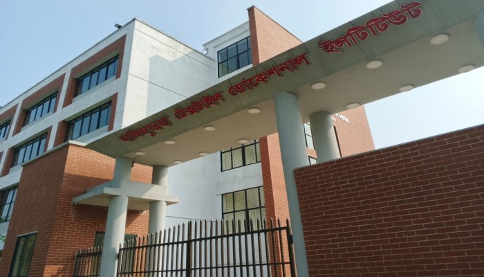 ২৫টি কম্পিউটার কবে চুরি হলো জানেনা কর্তৃপক্ষ!