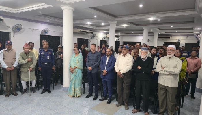 সত্য-সাহসে প্রথম আলোকে অবিচল থাকতে হবে