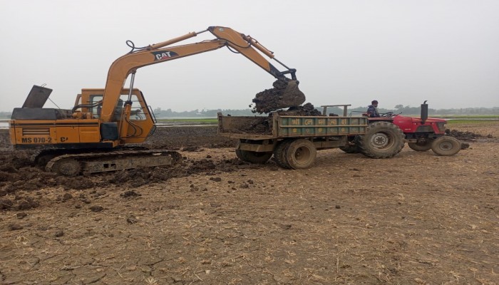 দোয়ারাবাজারে মাটিখেকো চক্র বেপরোয়া