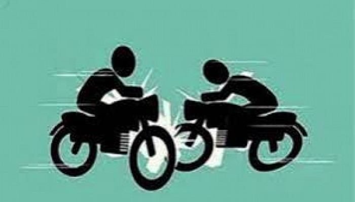 দুই মোটরসাইকেলের মুখোমুখি সংঘর্ষে নিহত ১, আহত ৫