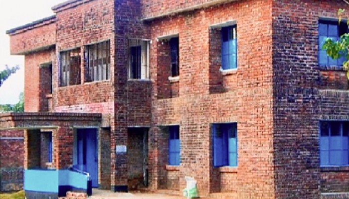 দক্ষিণ বড়দল ইউনিয়ন স্বাস্থ্যকেন্দ্রে জনবল সংকট, সেবাবঞ্চিত ১০ গ্রামের মানুষ