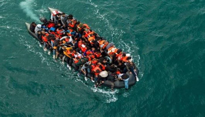 অবৈধ অভিবাসী ফেরত গেলে পাবেন ১০ হাজার পাউন্ড, প্রকল্প যুক্তরাজ্যে