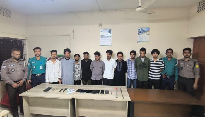 বিবস্ত্র করে ভিডিও ধারণ ও মুক্তিপণ আদায়কারী চক্রের ১০ সদস্য গ্রেপ্তার, ভিকটিম উদ্ধার