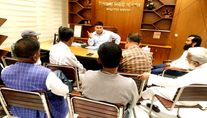 অন্যায় সুবিধা নিতে না পেরে মিথ্যা তথ্য দিয়ে সাংবাদিকদের বিভ্রান্ত করেছেন পাউবো কর্মকর্তা শেখ ফরিদ : ইউএনও বরকত উল্লাহ