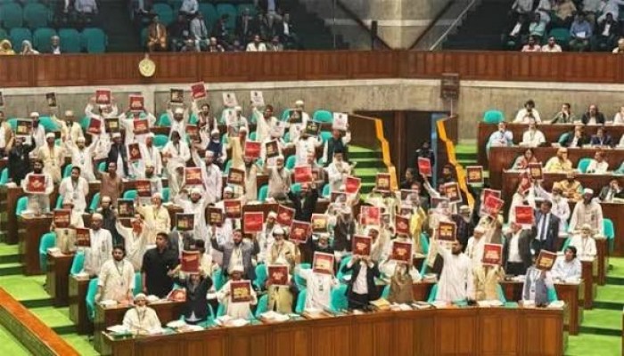 সংসদে রাষ্ট্রপতির ভাষণকে কেন্দ্র করে বিরোধী দলের অধিবেশন ত্যাগ, হট্টগোল