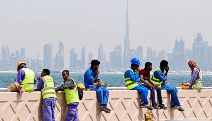 মধ্যপ্রাচ্যে যুদ্ধের আগুনে পুড়ছে প্রবাসী শ্রমিকদের জীবন