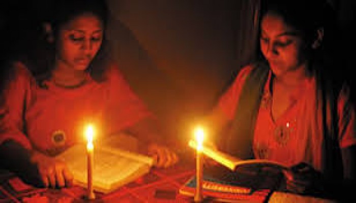 এসএসসি পরীক্ষার্থীসহ ৪ লক্ষাধিক গ্রাহকের ভোগান্তি