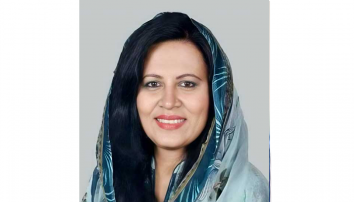 নোনাজলে ডুবে যাচ্ছে স্বপ্ন, ডুবে যাচ্ছে একটি প্রজন্ম