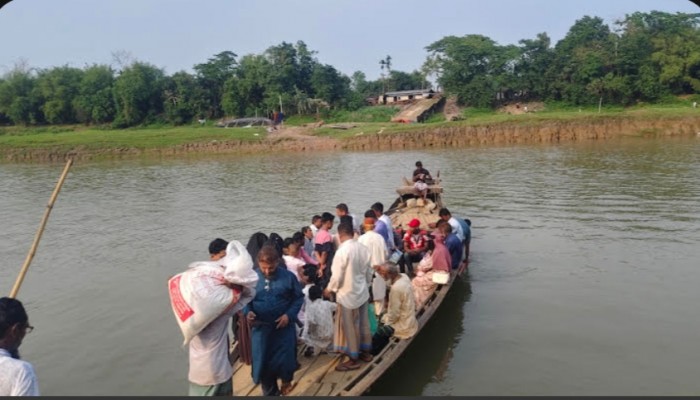 একটি সেতুর প্রতীক্ষায় কয়েক প্রজন্ম