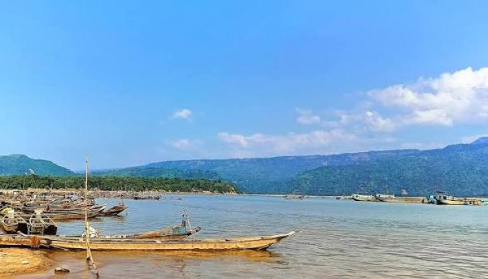 শ্রমিক সংকট মোকাবিলায় সব বালুমহাল আরও পাঁচ দিন বন্ধ থাকবে