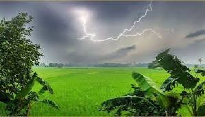 বজ্রপাতে স্কুলছাত্রীর মৃত্যু