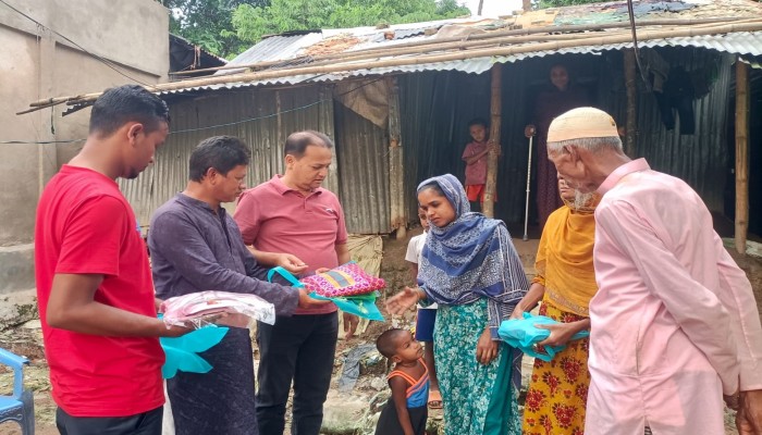 সড়ক দুর্ঘটনায় নিহত দুই সহোদরের পরিবারের পাশে বিশ্বজন