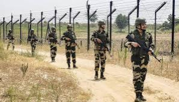 পুশইনে মরিয়া বিএসএফ, সীমান্তে উত্তেজনা