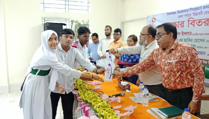 গোবিন্দগঞ্জ বহুমুখী উচ্চবিদ্যালয়ের ‘হাওর সুরক্ষা ও পানি ব্যবস্থাপনা’ মডেল সেরা