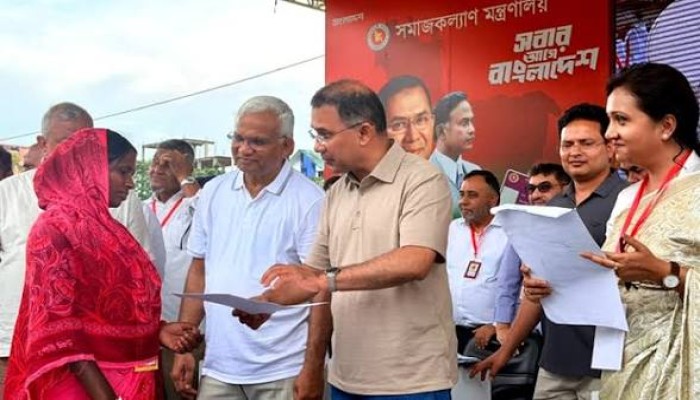 যারা ‘সরকারকে সময় দেওয়া যাবে  না’ বলছে তাদের বিষয়ে সতর্ক থাকুন : প্রধানমন্ত্রী
